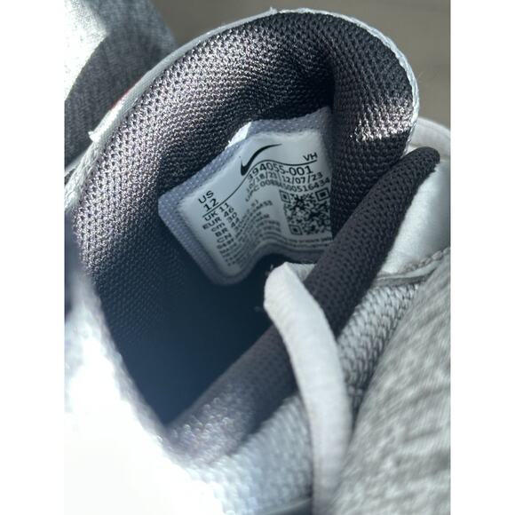 Nike initiators silver red size 12 men’s sneakers AMAZING CONDITION - Picture 6 of 6